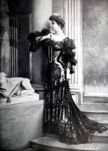 Robe du soir par Redfern 1904 cropped
