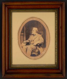 Robert E. Lee, seated) - Brady & Co LCCN2015645637