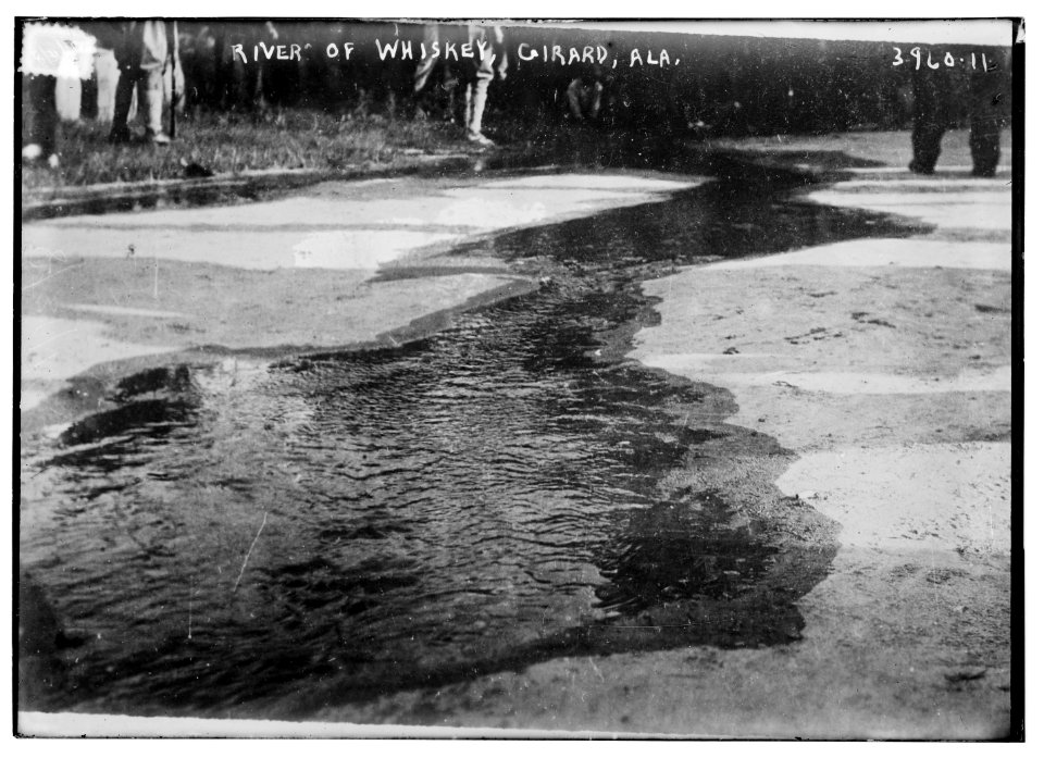 River of whiskey, Girard, Ala. LCCN2014702580