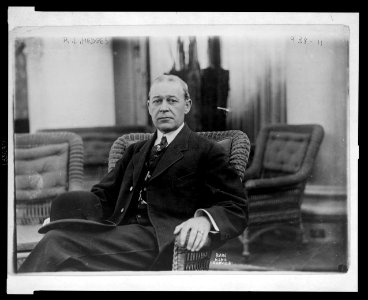 Robert Lee Hedges, owner of the St. Louis Browns baseball team, three-quarter length portrait, seated, facing front) - Bain News Service LCCN2004665025