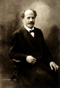 Robert Pierre-Léon Lespieau. Photogravure by Henri Manuel. Wellcome V0026700