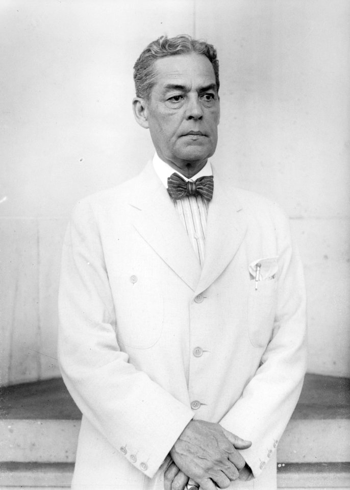 Robert Latham Owen 1921 (cropped)