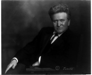 Robert M. La Follette, Republican Senator-Wisc., half length portrait, seated LCCN2016651800