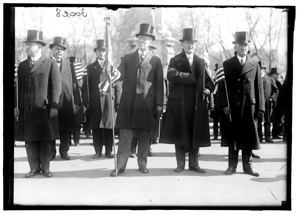 Robert N. Harper, D.C. banker LCCN2006678436