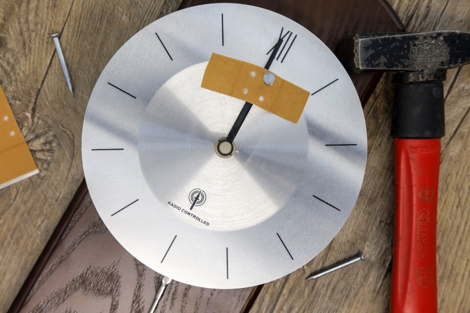 Clock face transience age