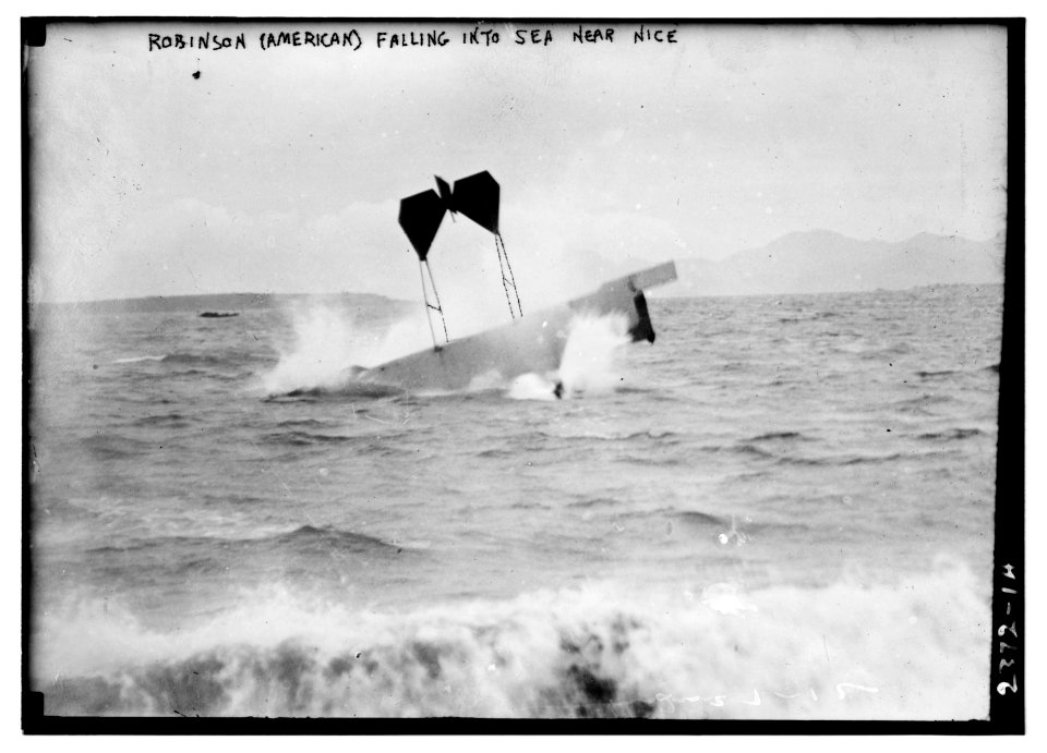 Robinson (American) falling into sea near Nice LCCN2014690176