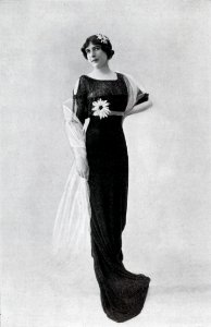 Robe du soir par Redfern 1913 2 cropped