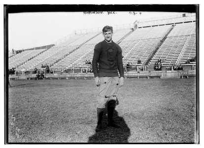 Robinson, Yale Varsity football team on field LCCN2014684336