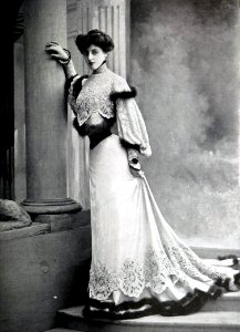 Robe d'après-midi par Redfern 1903 3 cropped photo
