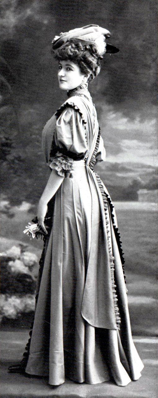 Robe d'après-midi par Redfern 1906