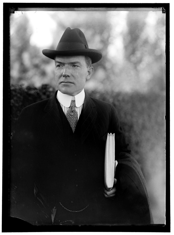 ROCKEFELLER, JOHN D., JR. LCCN2016867174