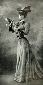 Robe tailleur par Redfern 1905 cropped