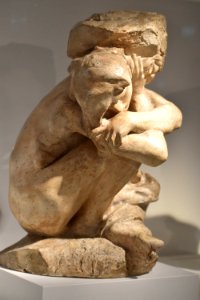 Rodin - Cariatide tombée portant sa pierre 01