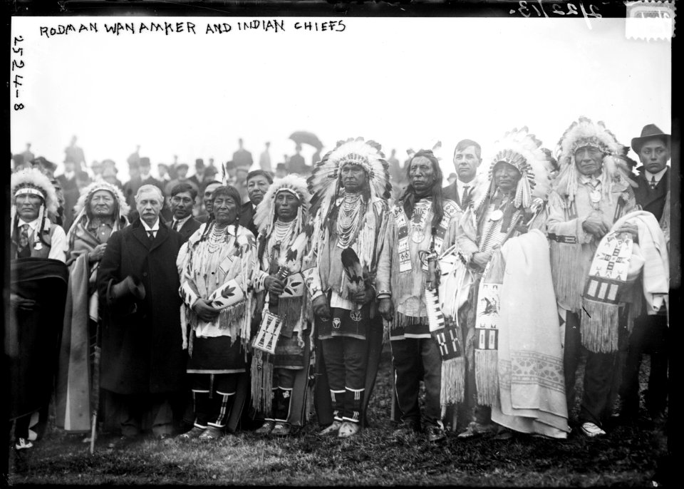 Rodman Wanamaker and Indian Chiefs LCCN2014691041