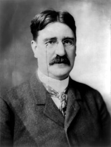 Robert J. Tracewell cph.3a40962
