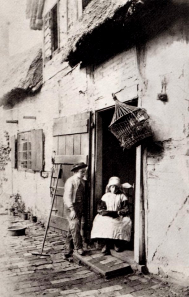 Robinson, Henry Peach - Bäuerliche Szene, zwei Kinder in einer Türschwelle (Zeno Fotografie)