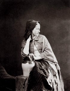 Robinson, Henry Peach - Studie einer jungen Frau mit Sonnenhaube und Wasserkrug (Zeno Fotografie)