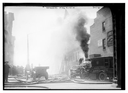 Rogers fire, 5-15-15 LCCN2014699033