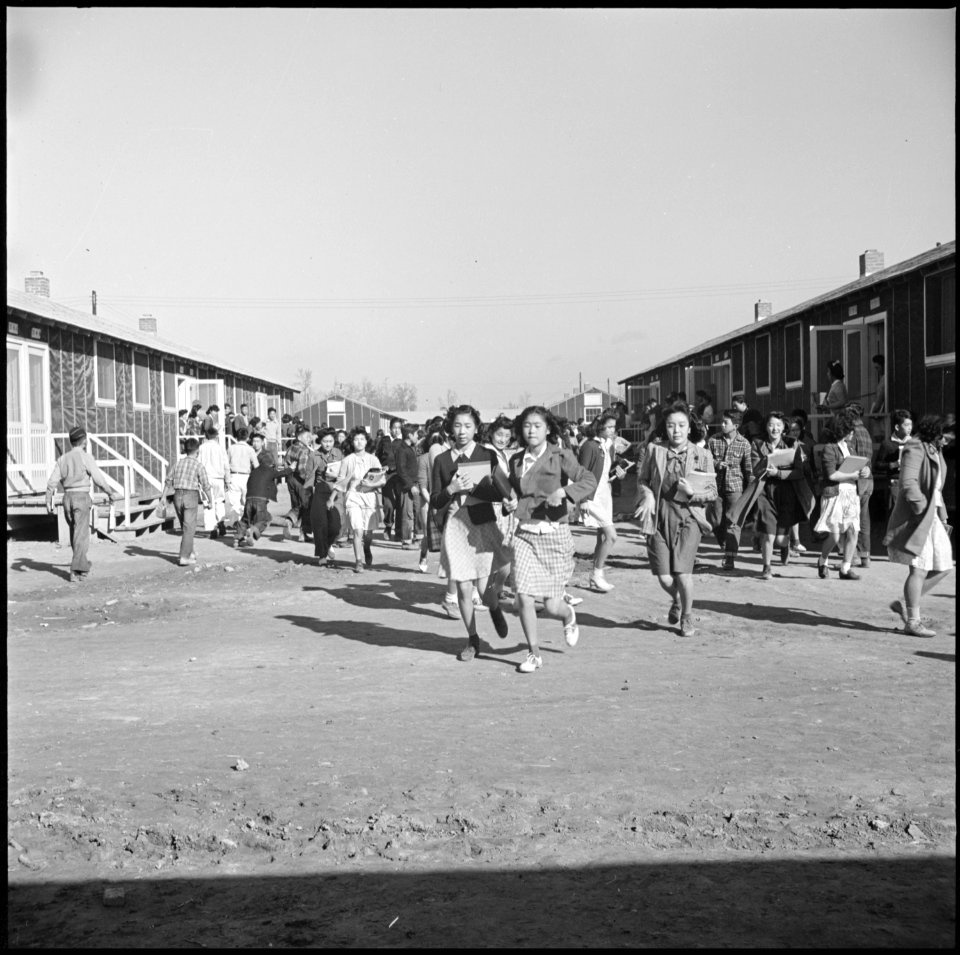 Rohwer Relocation Center, McGehee, Arkansas. A group of evacuee High School students are here shown . . . - NARA - 538897