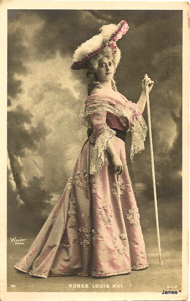Robes Louis XVI par Waléry 7