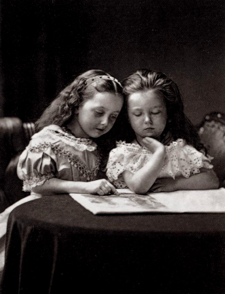 Robinson, Henry Peach - Maud und Ethel May Robinson, Töchter von Henry und Selina Robinson (Zeno Fotografie)