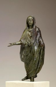 Roman - Genius Wearing a Toga - Walters 542329 - Three Quarter Left