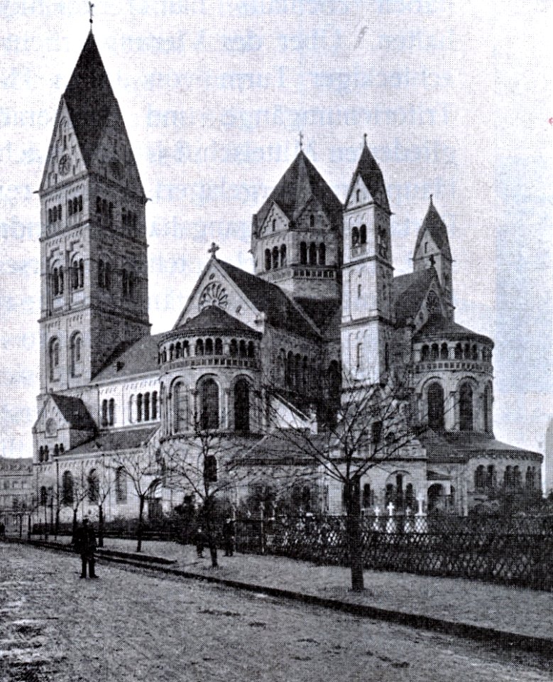 Rochuskirche in Düsseldorf, erbaut von 1894 bis 1897, Architekt Josef Kleesattel, Außenansicht