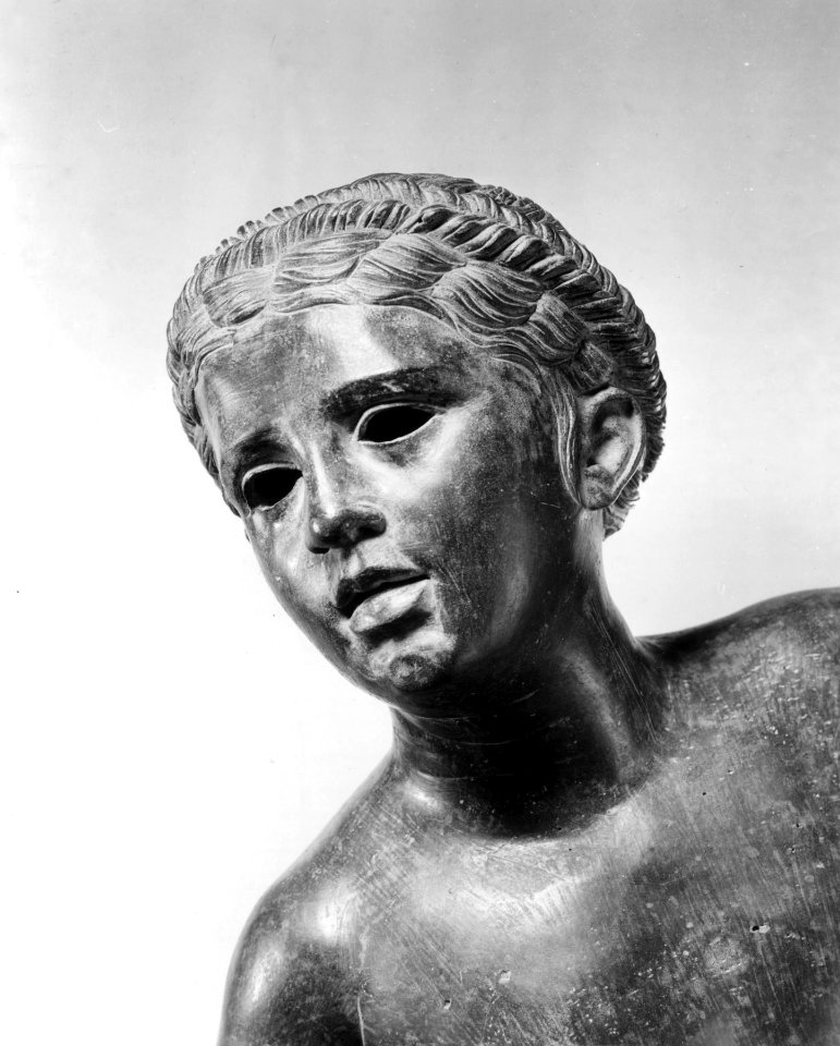 Roman - Statue of a Boy - Walters 2371 - Detail B