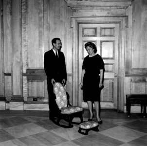 Rocking Chair Donated to White House (14006742477)
