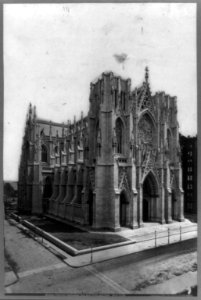 Roman Catholic Church, 5th Ave. 50th and 51st, New York City LCCN2002718441