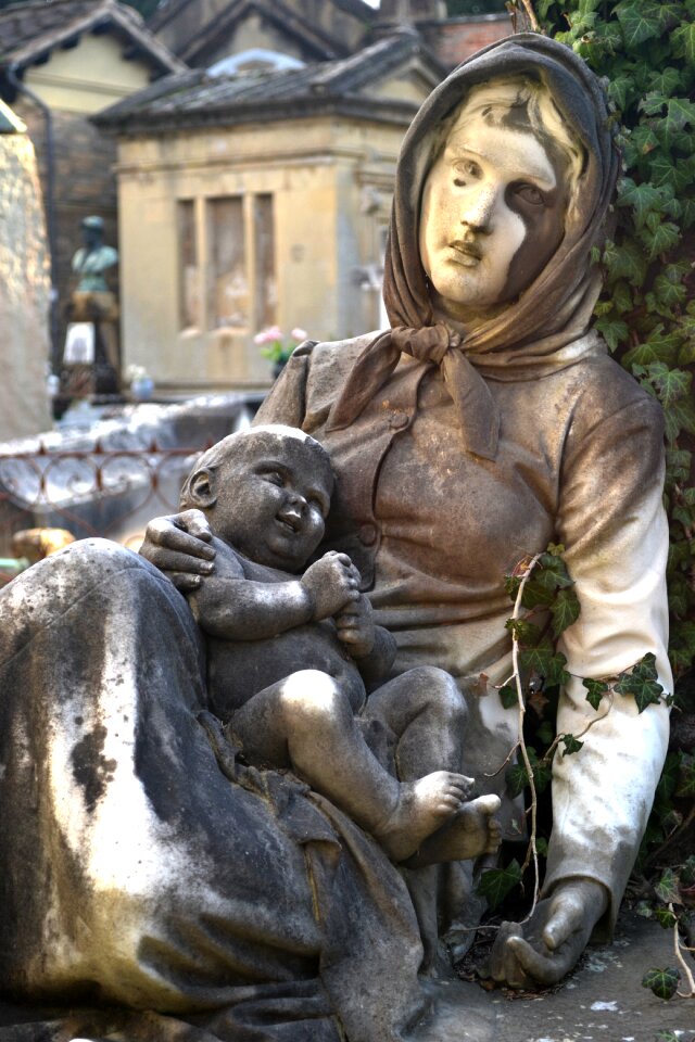 Statue art religion