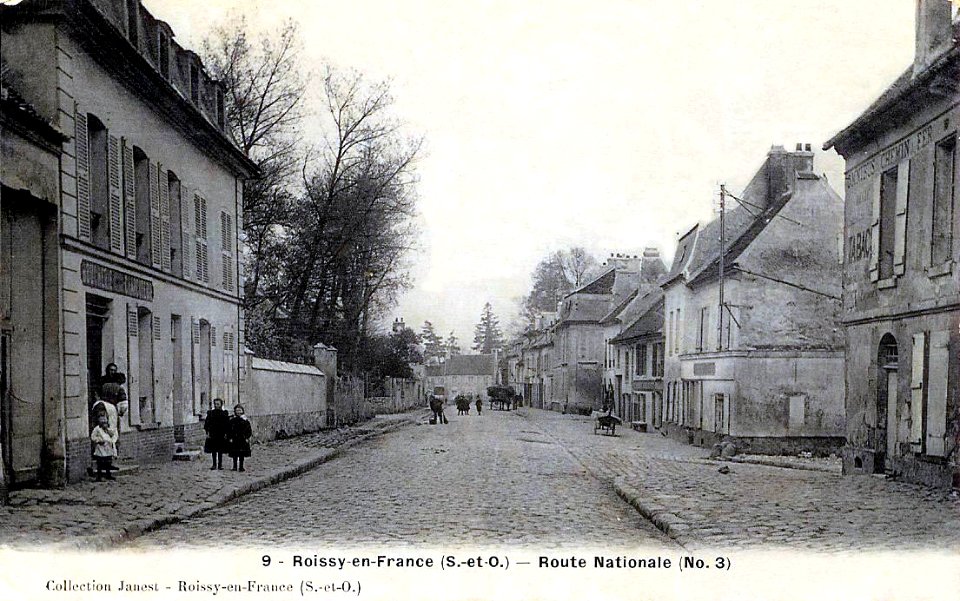 Roissy-en-France - Route Nationale