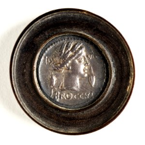 Romerskt silvermynt med gudinnan Ceres, 61 f.Kr - Skoklosters slott - 110677