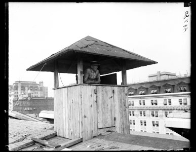 Roof top structure; Washington, D.C. LCCN2016891652