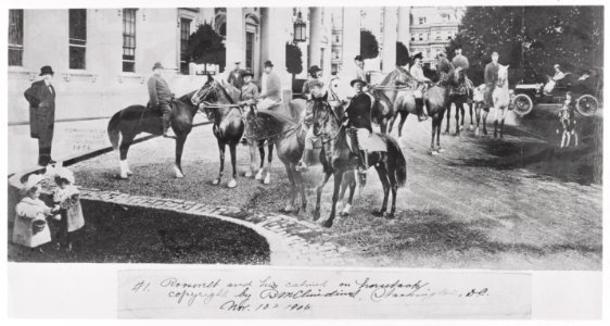 Roosevelt and his cabinet on horseback LCCN2013649637