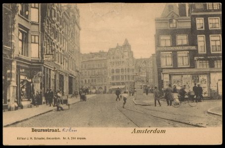 Rokin 2-10 vroeger bekend als Beursstraat met op de achtergrond Dam 2-4 en rechts daarvan het Damrak, Afb PBKD00346000033