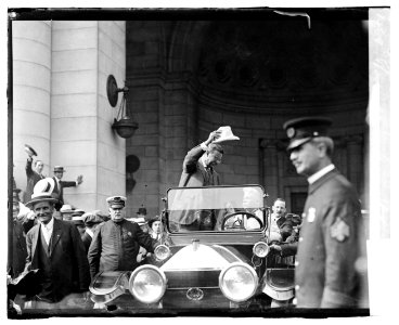 Roosevelt at Union Station LOC npcc.00046