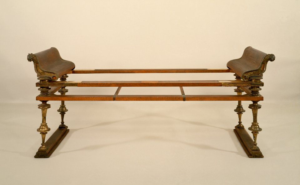 Roman - Banquet Couch - Walters 542365