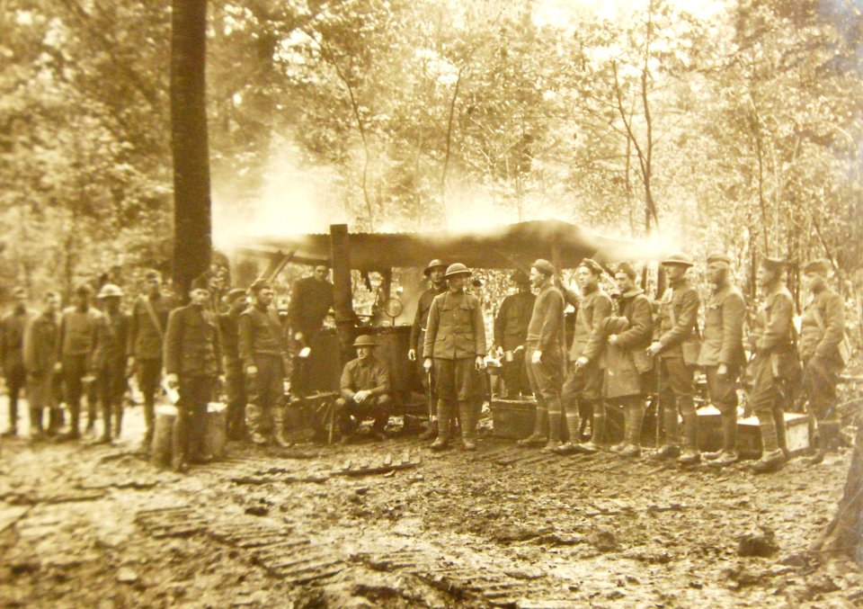 Rolling kitchen of the 313th Infantry, 79th Division, Troyon, France, 1918, WWI (33094517175)