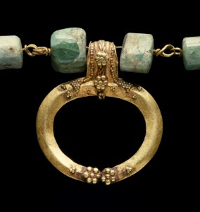 Roman - Necklace with Lunula - Walters 57525 - Detail photo