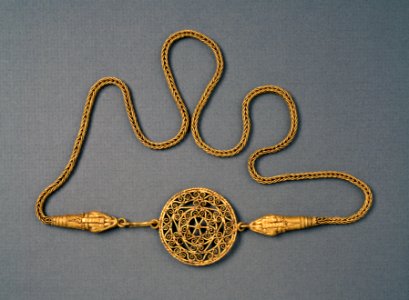 Roman - Necklace with Large Open-Work Disk and Snakes' Head Closure - Walters 57515 photo