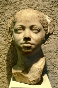 Roman - Woman - Walters 23139