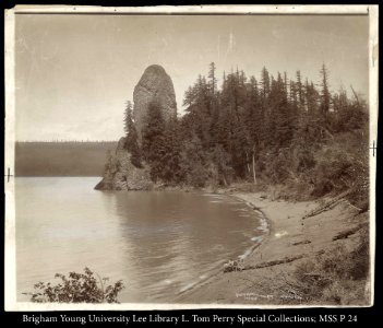 Rooster Rock, Columbia River, O.&R.N.R.R. C.R. Savage, Photo.