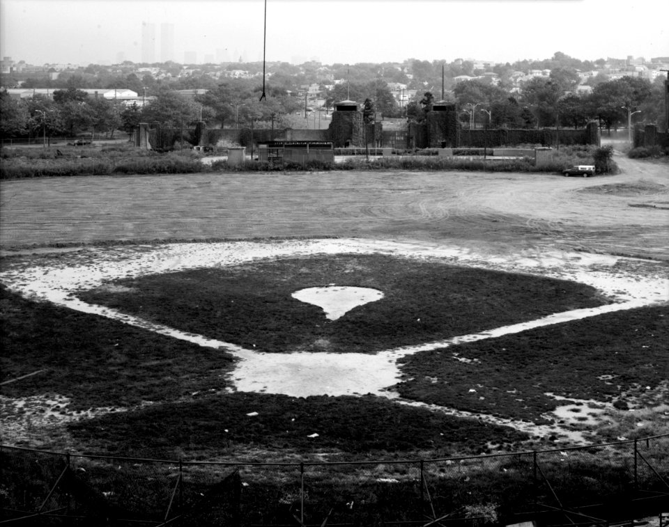 Roosevelt Stadium abandoned 6