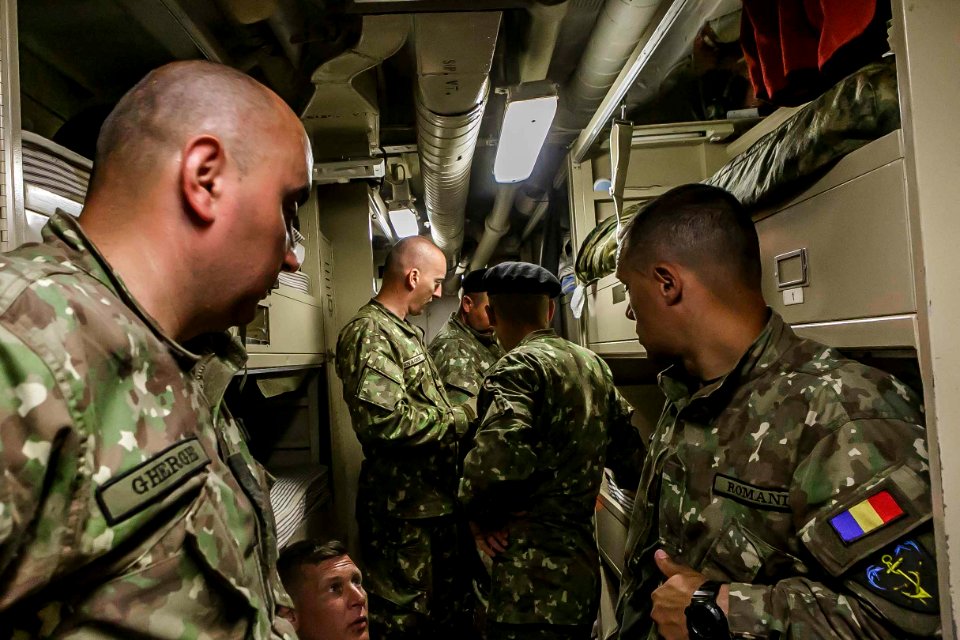 Romanian 307th Naval Infantry Battalion embarks with 26th MEU Marines aboard USS Oak Hill (28648547998)