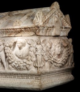 Roman - Garland Sarcophagus - Walters 2329 - Detail F