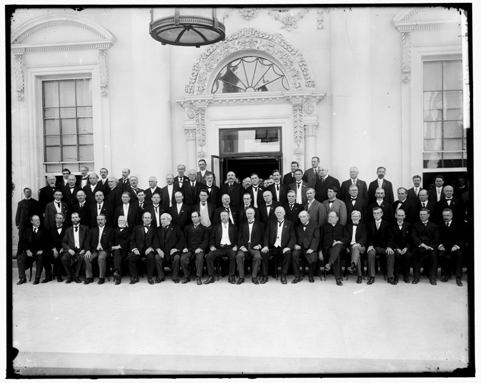 ROOSEVELT, THEODORE. WITH GOVERNOR'S GROUP LCCN2016870949
