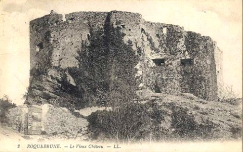 Roquebrune - château 1