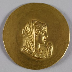 Roman - Medallion with Olympias - Walters 592 - Obverse photo