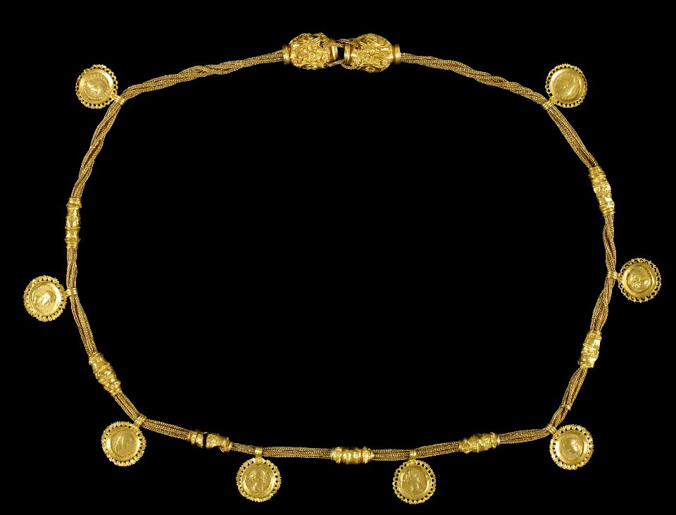 Roman - Necklace with Pendant Coins - Walters 571600 photo